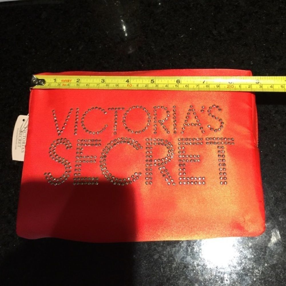 🌟1 hr sale🌟Victoria secret makeup bag👛👝